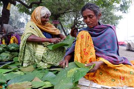 'कमरतोड़ मिहनत के बादो कमाई मुट्ठिए भर बा'