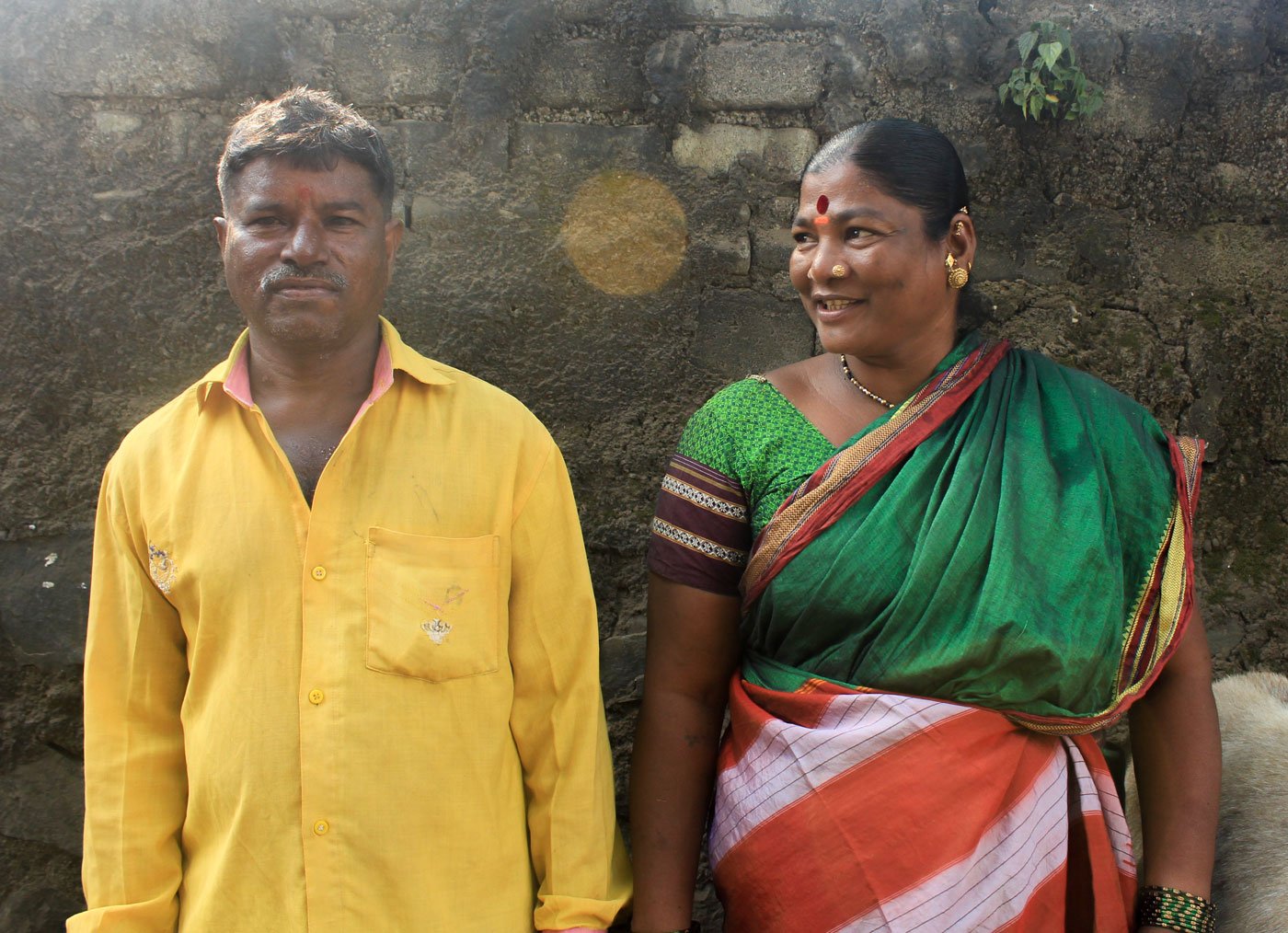 Some of the family members (left to right) – Sangeeta (Ramdas's wife), Jayshri, grandkids, and Waman (in the doorway). Right: Sukhdev is 'pagal about films' says Jayshri