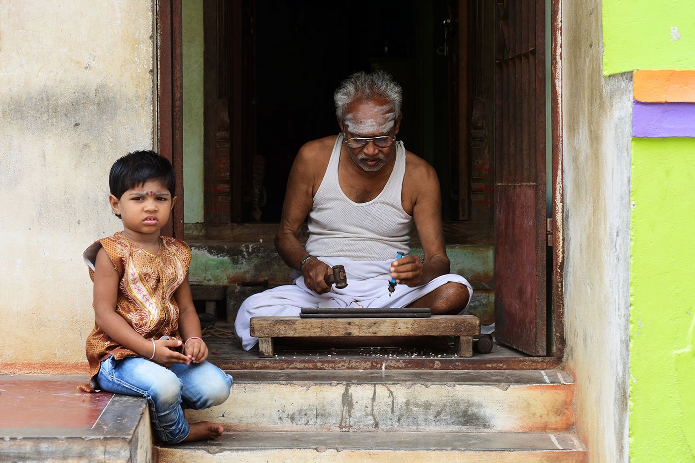 Venkatesan Perumal is among the few artisans in Oonupuram who still makes the design templates – passed on to him by his father – for the handloom weave. He makes the designs by drawing and punching holes on graph sheet. In many other instances, this has been replaced by computer software and printing