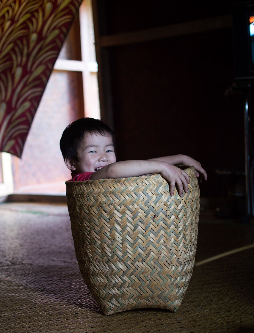 4. Mako Lingi’s grandson plays in his grandfather’s creations