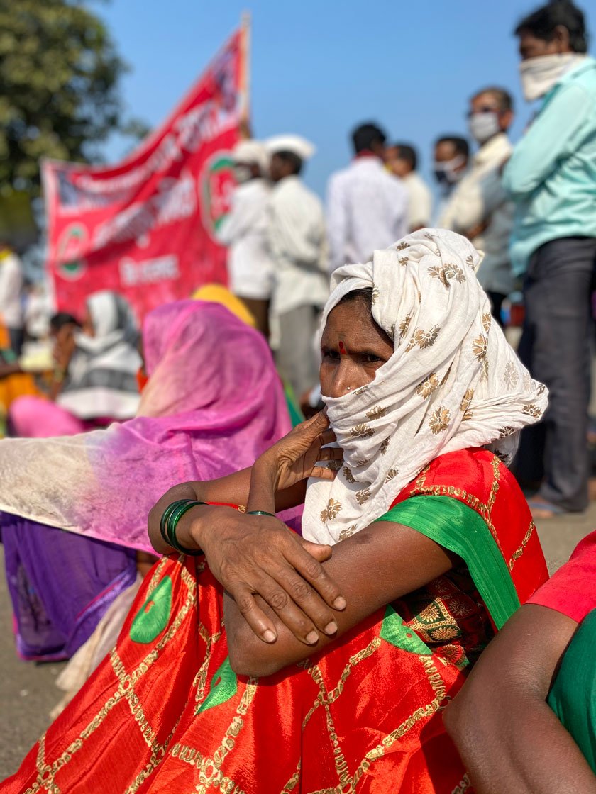 Left: Asha Gaware, who cultivates rice, bajra, jowar and millets on two acres said, 'Our crops were destroyed this year due to heavy rains. We suffered losses of nearly 10,000 rupees. Nobody is ready to loan us money anymore. We want the government to give us compensation or else we will never recover from these losses'. Right: Dev Wagh, from Palghar’s Kanchad village, demanded that electricity charges be waived off: 'We have not even worked on our fields and we are getting such a high bill. We want that for six months we shouldn’t be asked to pay the electricity bills'. The charter of 21 demands included a call to scrap the new Electricity (Amendment) Bill, 2020, that will bring steeply higher tariffs for farmers and others in rural India. Many were also protesting against highly increased (or inflated) bills since April this year.