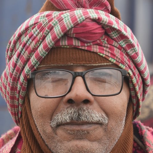 Ravindra Nath Thakur is a Drives a garbage truck for the Patna Municipal Corporation from Digha Diara, Patna Rural, Patna, Bihar