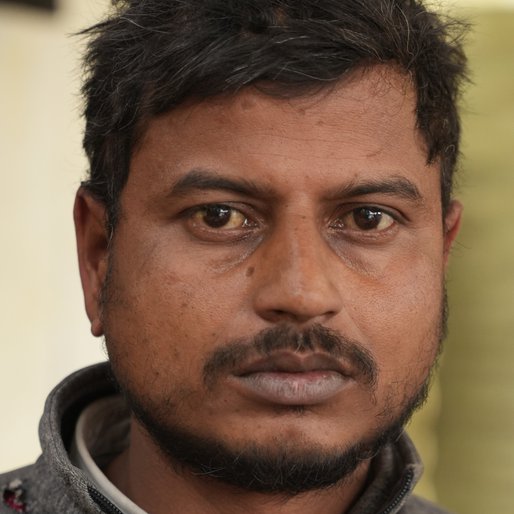 Vinod Kumar is a E-rickshaw driver from Harpura, Dulhin Bazaar, Patna, Bihar