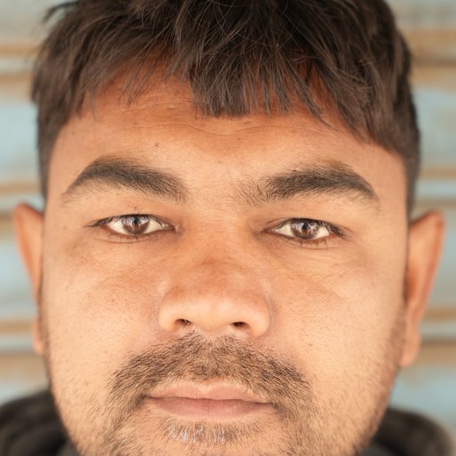 Kaashi Paswan is a Factory worker from Nagauli, Masaurhi, Patna, Bihar