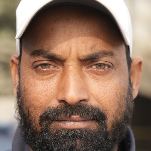 Ravi Raj is a Owns a grocery store from Pipra, Punpun, Patna, Bihar