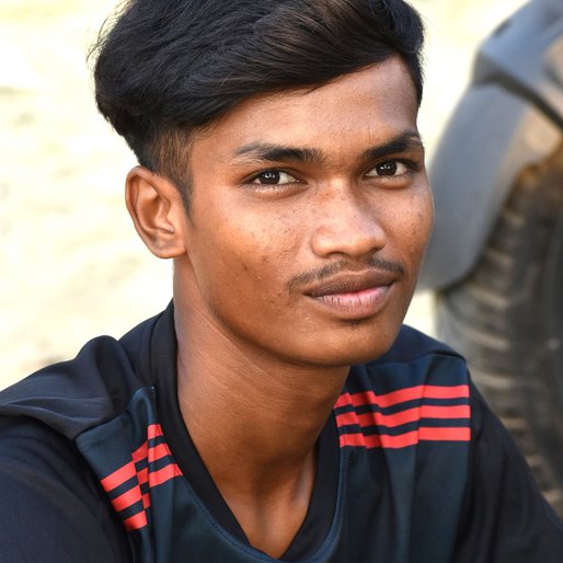 Souvik Roy is a Brick kiln worker from Chandannagar (Municipal Corporation), Singur, Hooghly, West Bengal