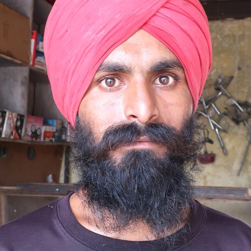 Gurpreet Singh is a Motorcycle mechanic and <em>kabootarbaaz</em> (breeds pigeons for racing) from Basman, Shambhu Kalan, Patiala, Punjab