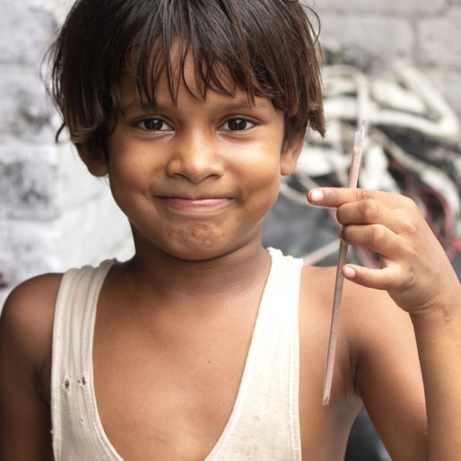 Zoya Bi is a Student (Class 4) from Chandoi, Marori, Pilibhit, Uttar Pradesh