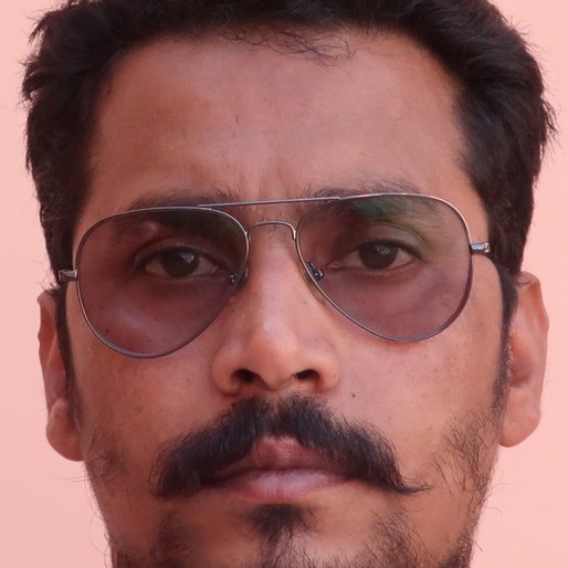 Makhan Muni is a Sarpanch, also a <em>Sant</em> [priest] at a local Dera from Karipur Dumb, Sardulgarh, Mansa, Punjab