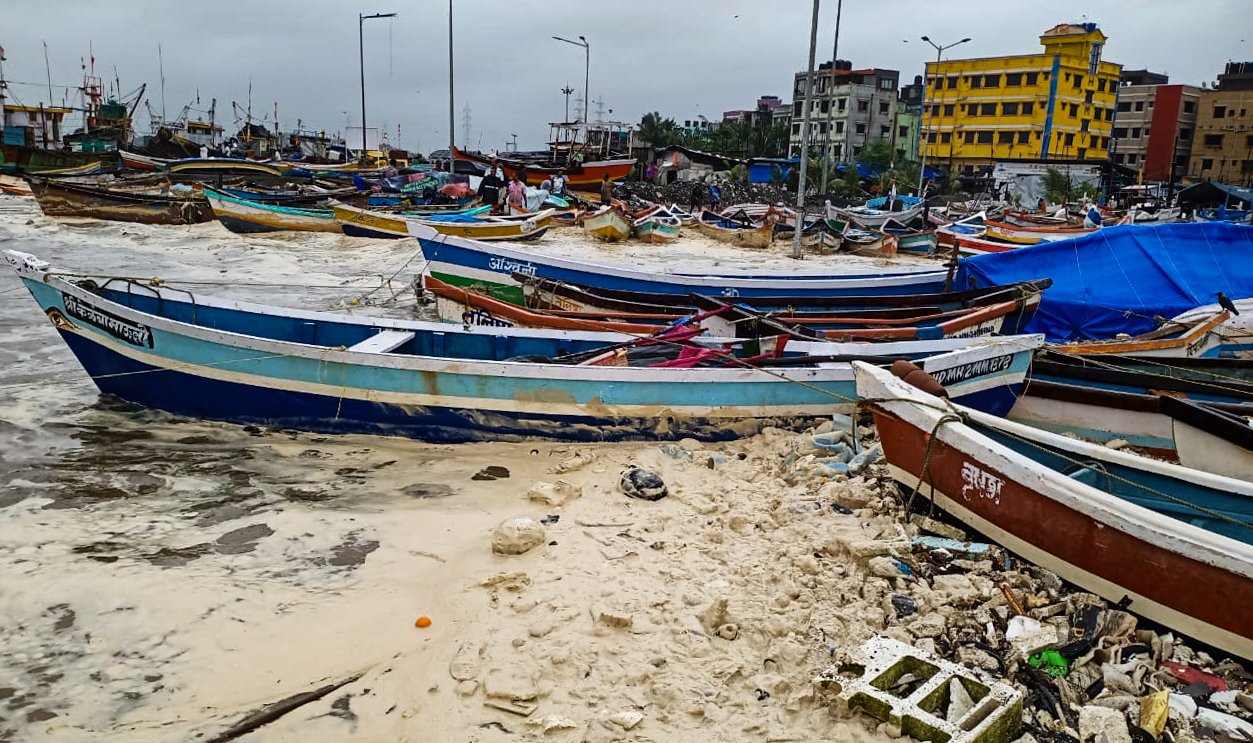 Photos taken by Dinesh Dhanga, a Versova Koliwada fisherman, on August 3, 2019, when boats were thrashed by big waves. The yellow-ish sand is the silt from the creek that fishermen dredge out during the monsoon months, so that boats can move more easily towards the sea. The silt settles on the creek floor because of the waste flowing into it from nallahs and sewage treatment facilities